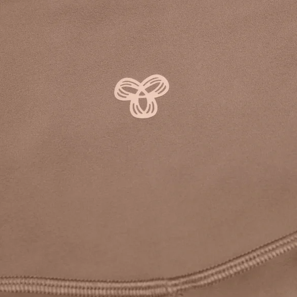 TNA Butter High Rise Cheeky Leggings size XS in deep taupe - Picture 3 of 7